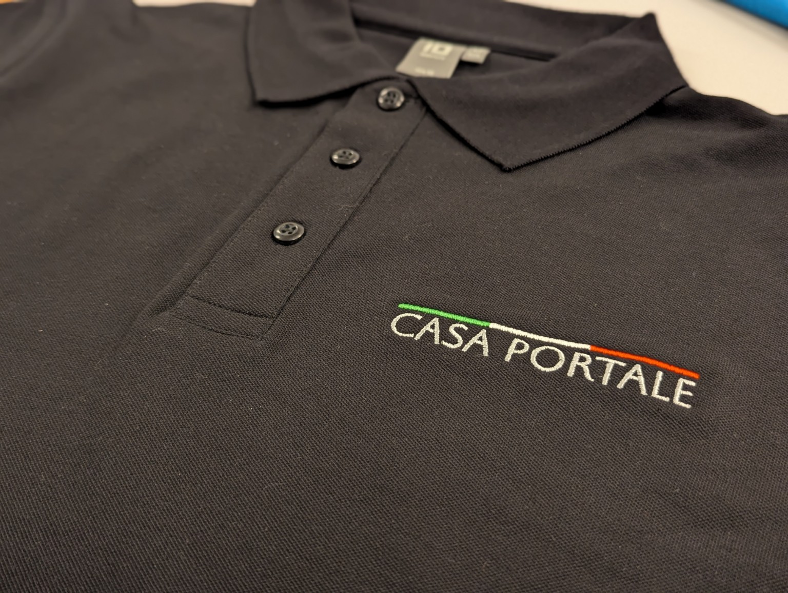 Besticktes Poloshirt als MAKTEX Kundenarbeit